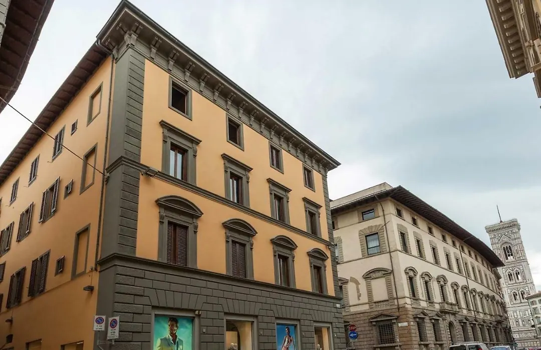 Duomo Luxury Apartment "Palazzo Del Re"-1